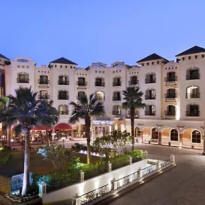 كراون بلازا الواحة الرياض